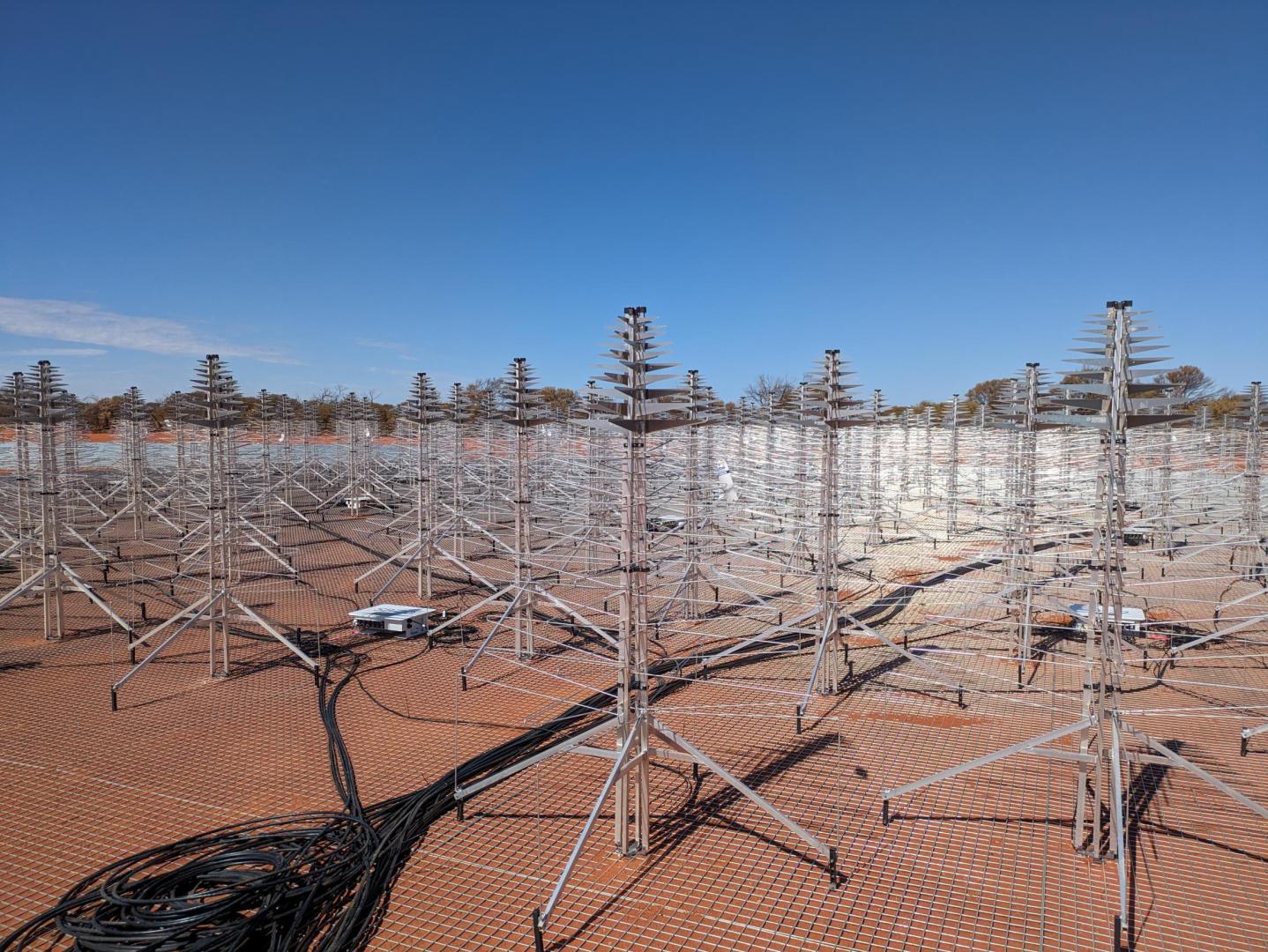Antenna systems radiotelescope SKA in Australia 