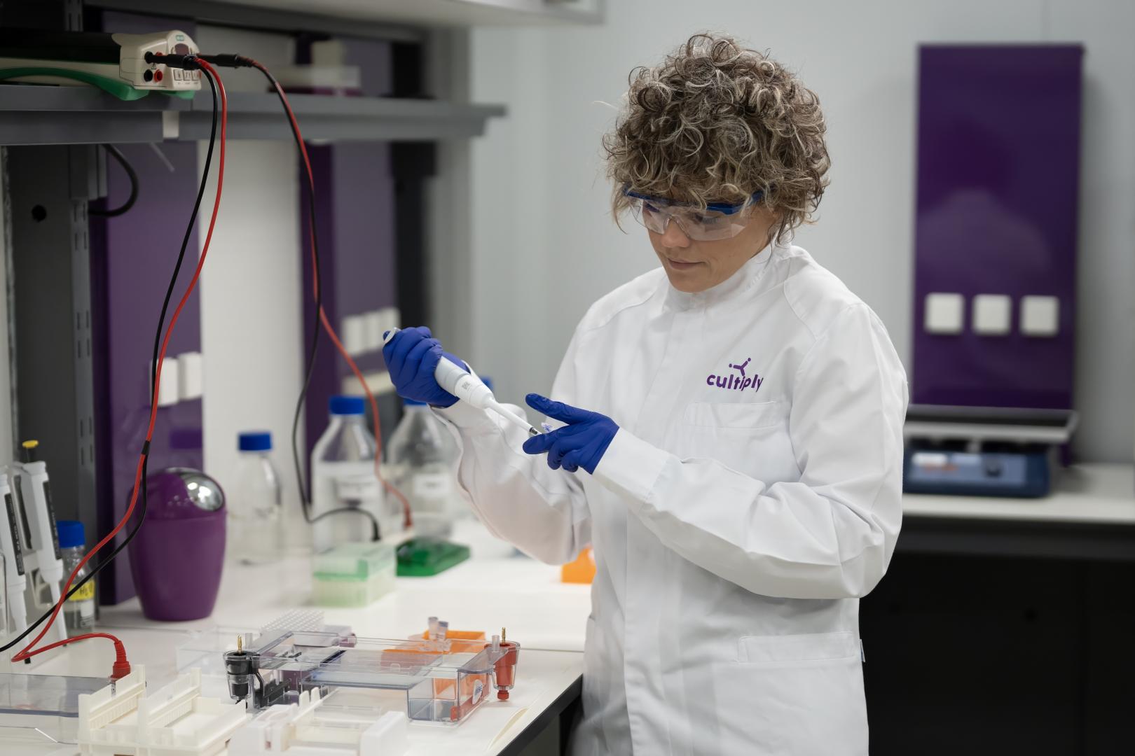 El equipo de Cultiply trabaja en el desarrollo de bioprocesos que facilitan el escalado industrial de la fermentación avanzada.